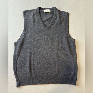 VTG Thane  Sweater Vest 100% two-ply lambs wool Size Large men’s